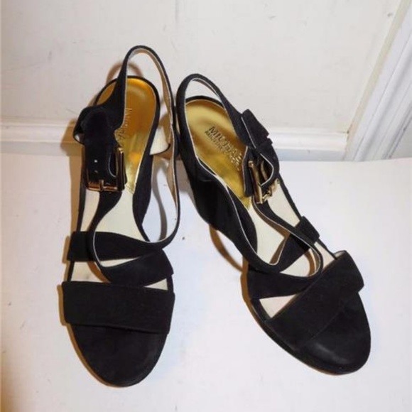 MICHAEL KORS BLACK SUEDE  WEDGED SANDAL 9 *** - Picture 1 of 5